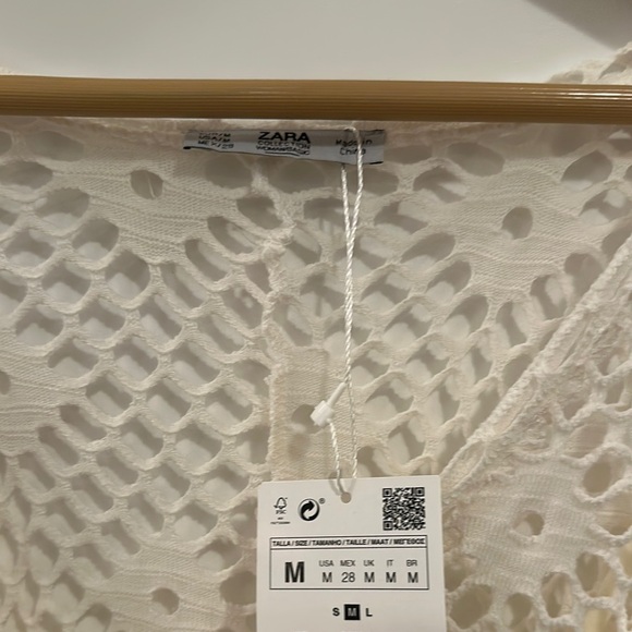 Zara Cream Bishop Sleeve V-Neck Gown - Picture 3 of 3